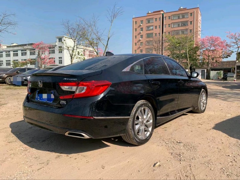 广州20年本田雅阁7