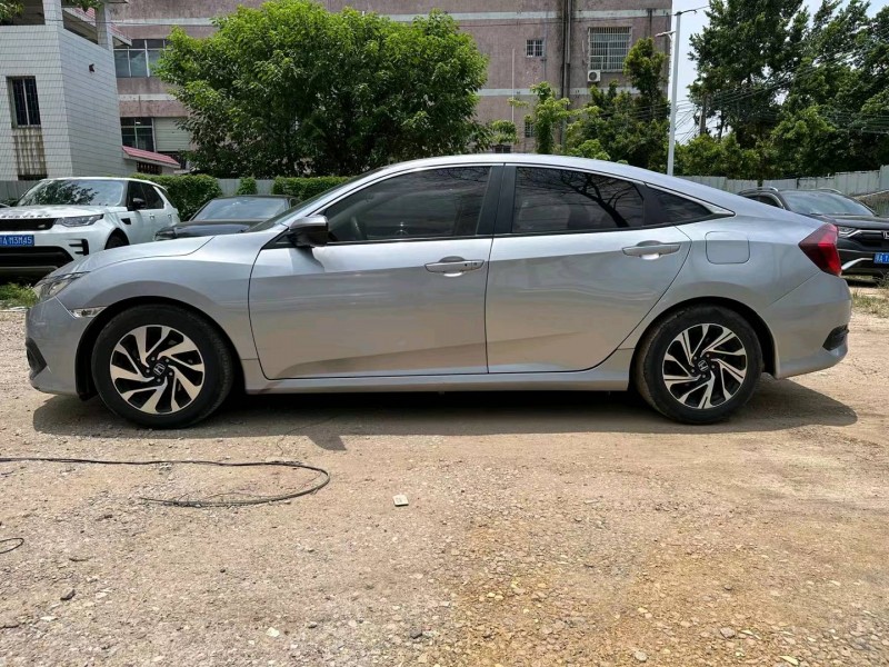 广州18年本田思域3