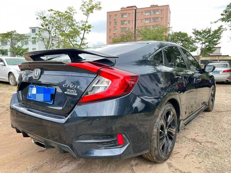 广州19年本田思域7