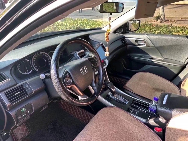 枣庄15年本田雅阁4