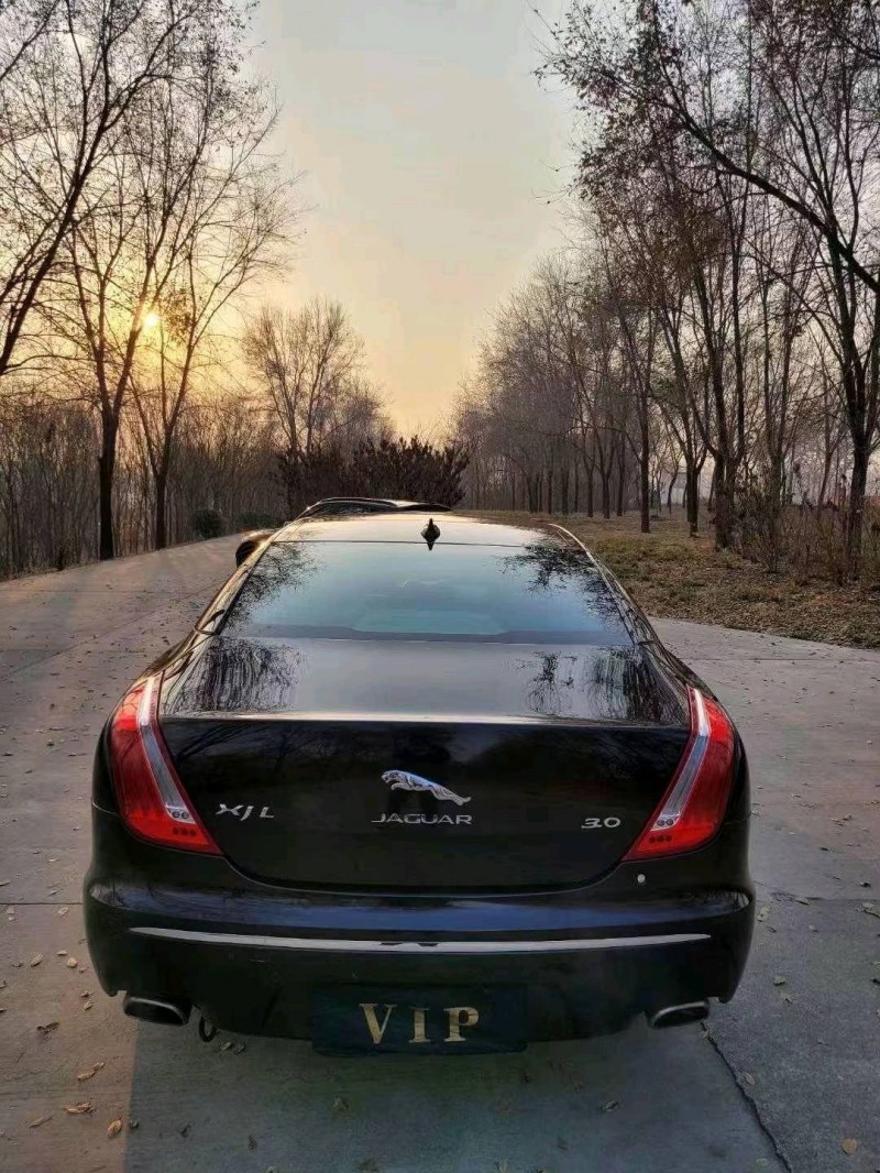 晉城15年捷豹XJL6