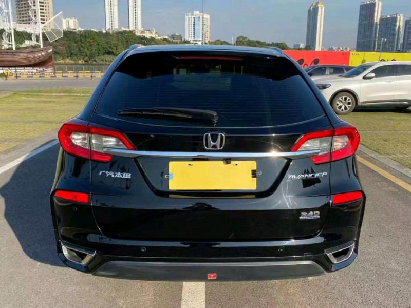 珠海19年本田冠道2