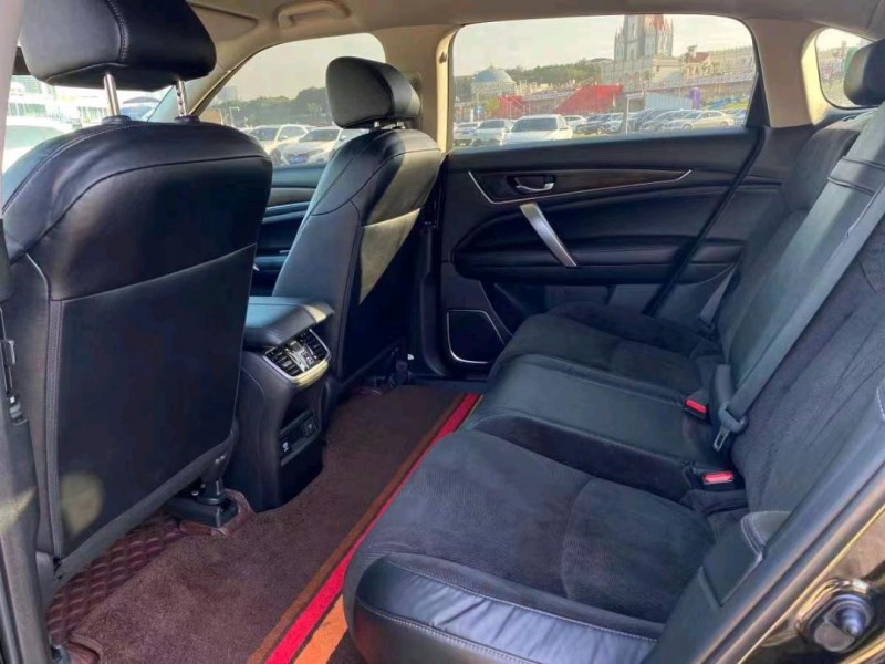 珠海19年本田冠道7