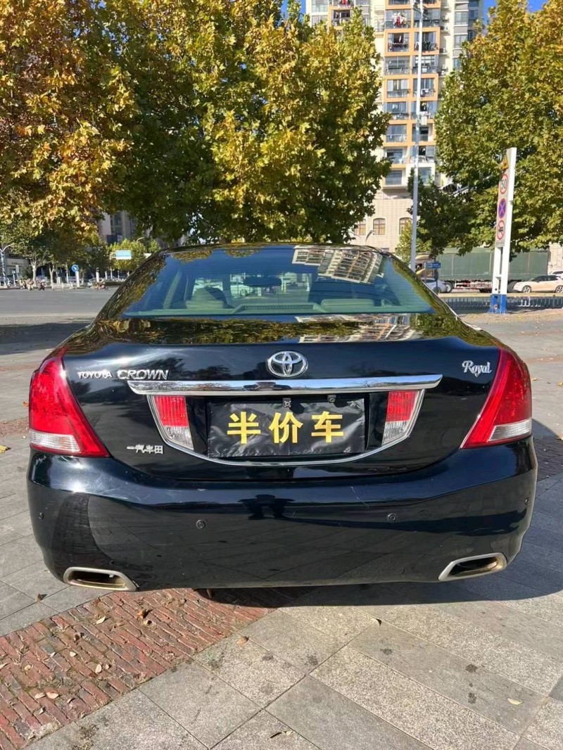 九江12年豐田皇冠3