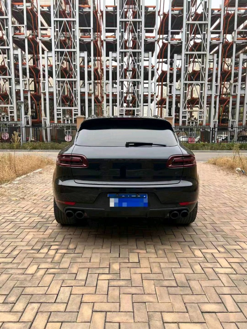 邯郸15年保时捷Macan3