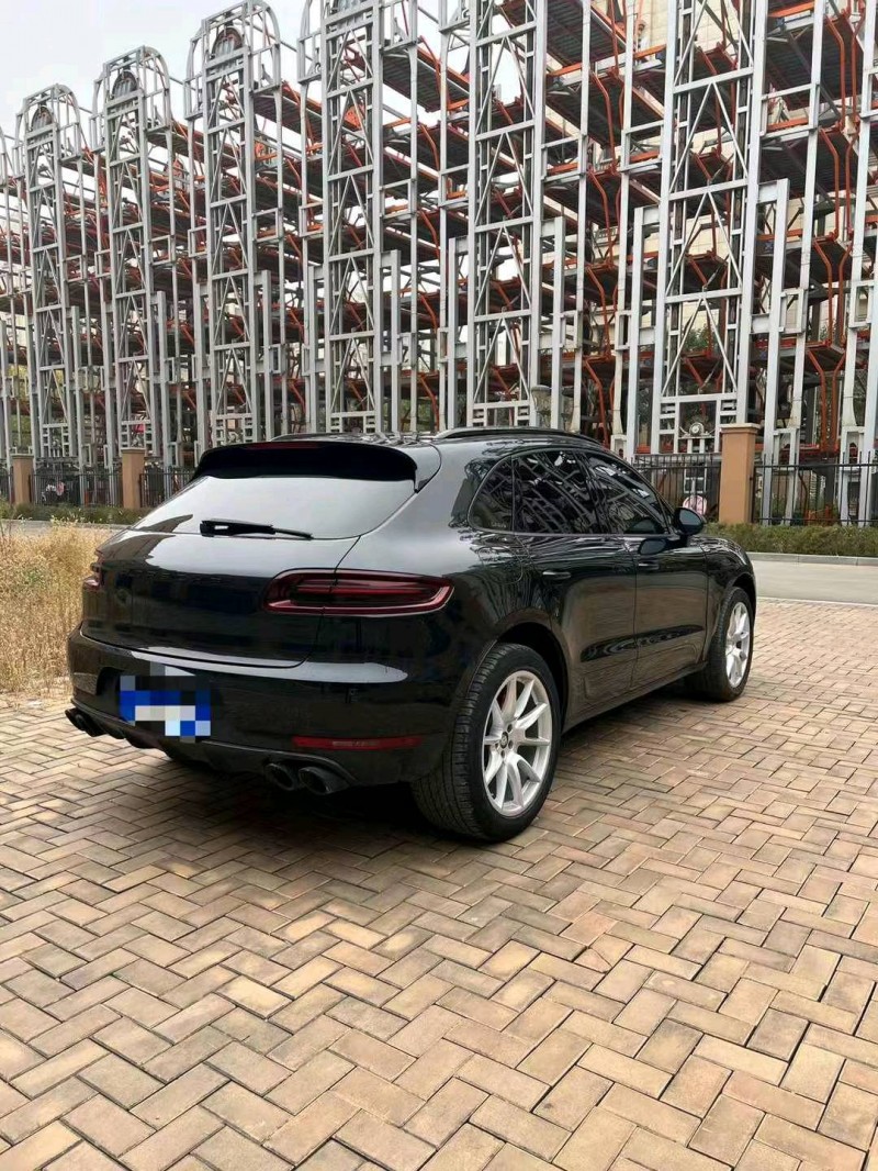 邯郸15年保时捷Macan4