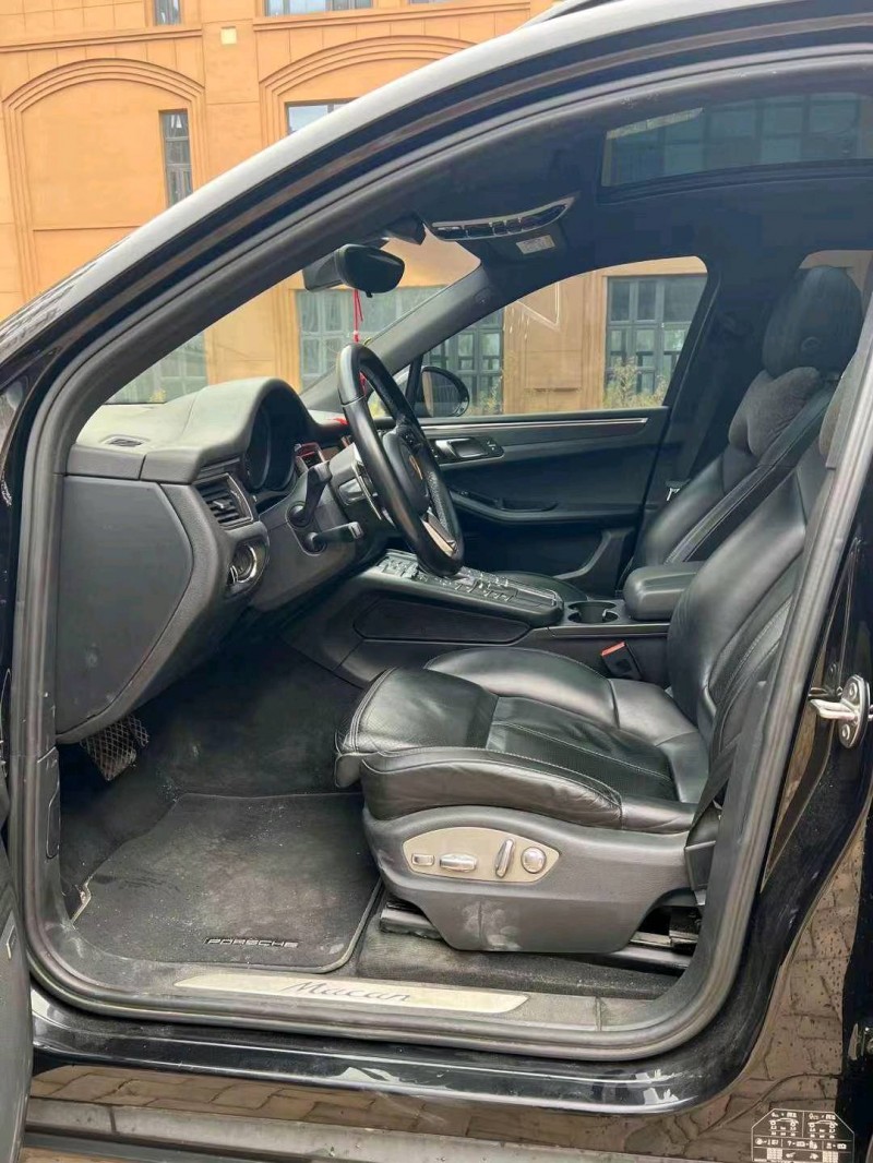 邯郸15年保时捷Macan8