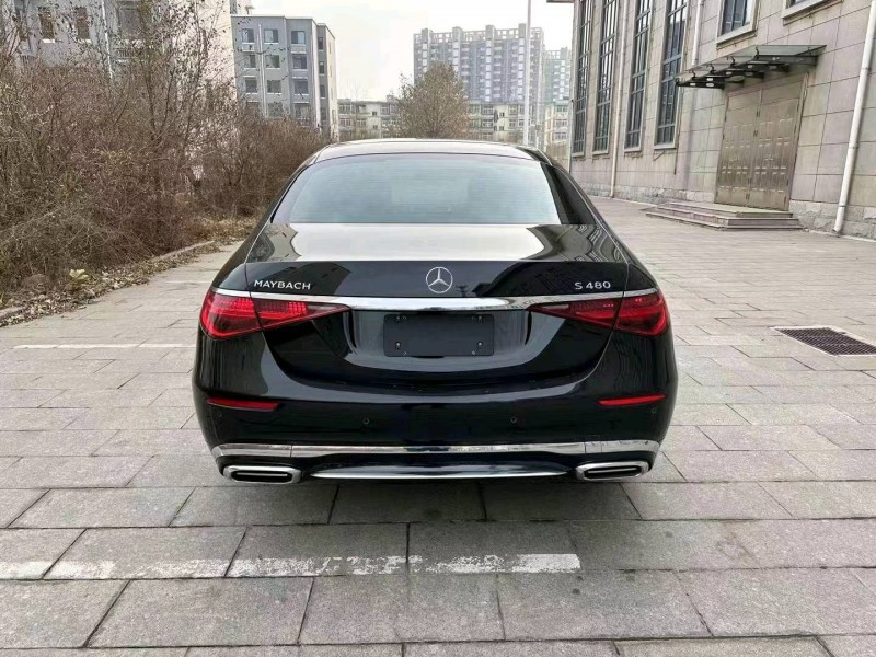 东营22年奔驰迈巴赫S级3