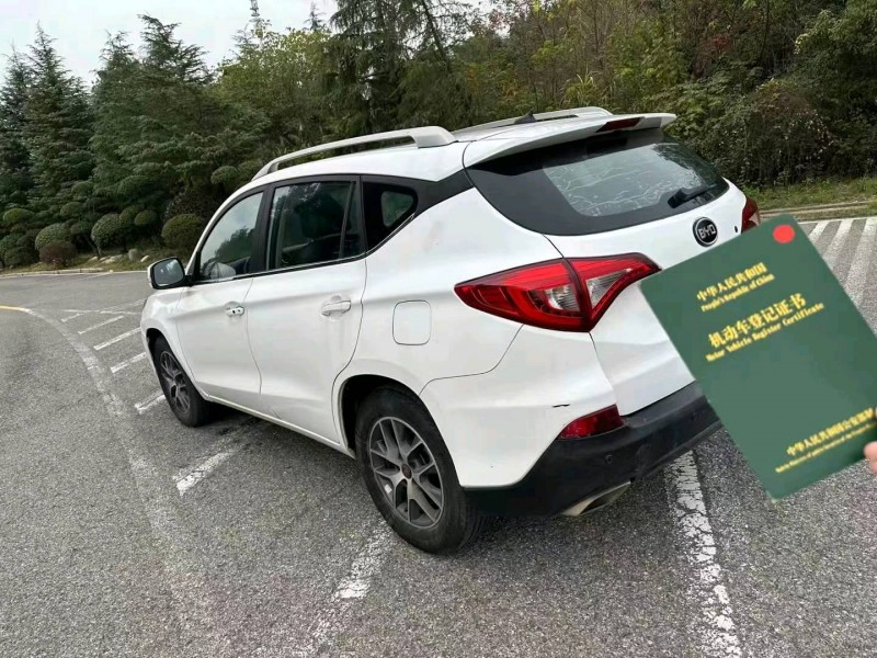 武汉16年比亚迪宋4