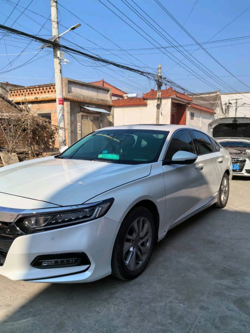 菏泽19年本田雅阁2