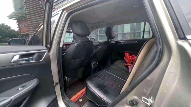 溫州16年長安汽車CS757