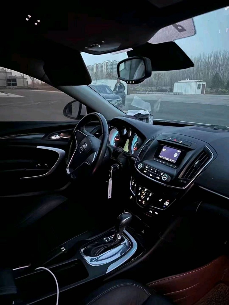 枣庄14年别克君威5