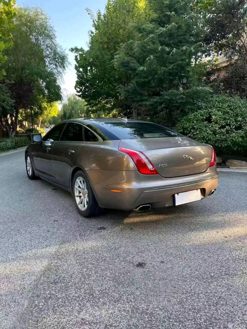 邯郸16年捷豹XJL7