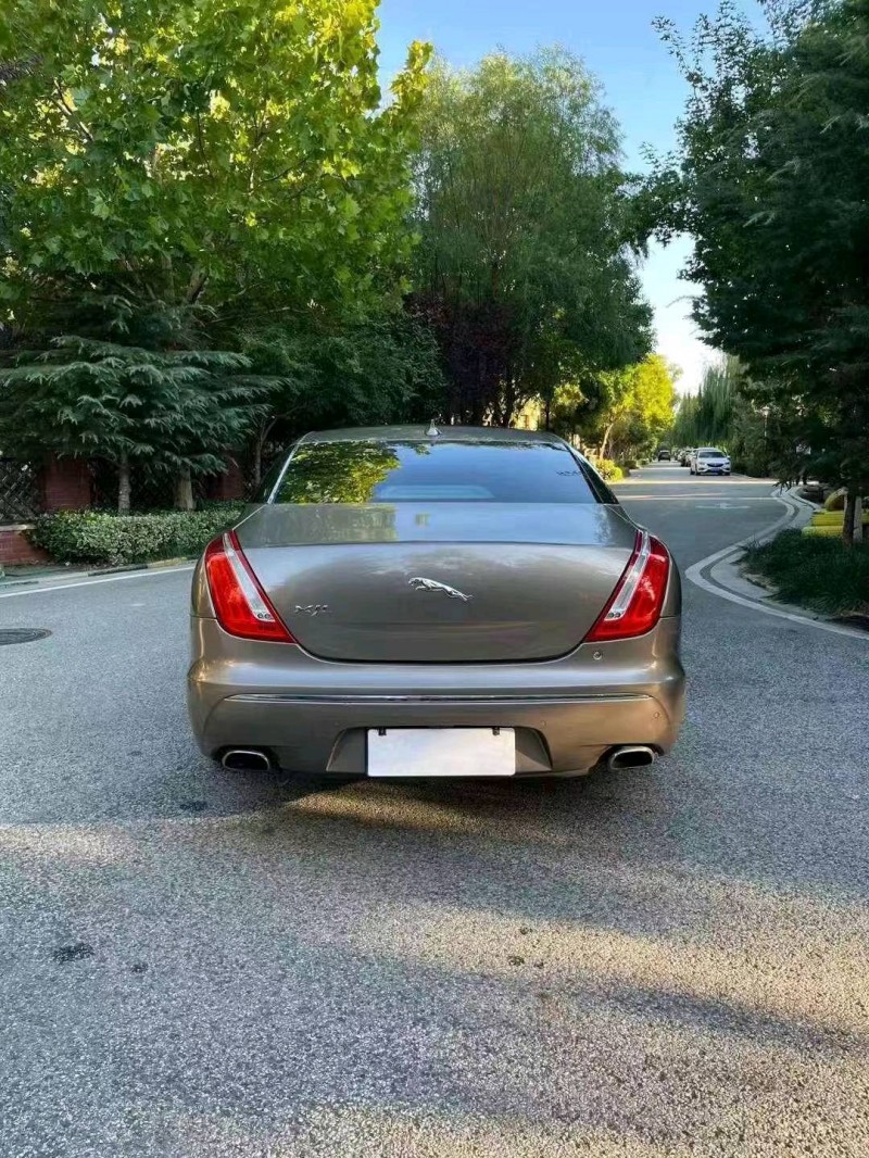 邯郸16年捷豹XJL9