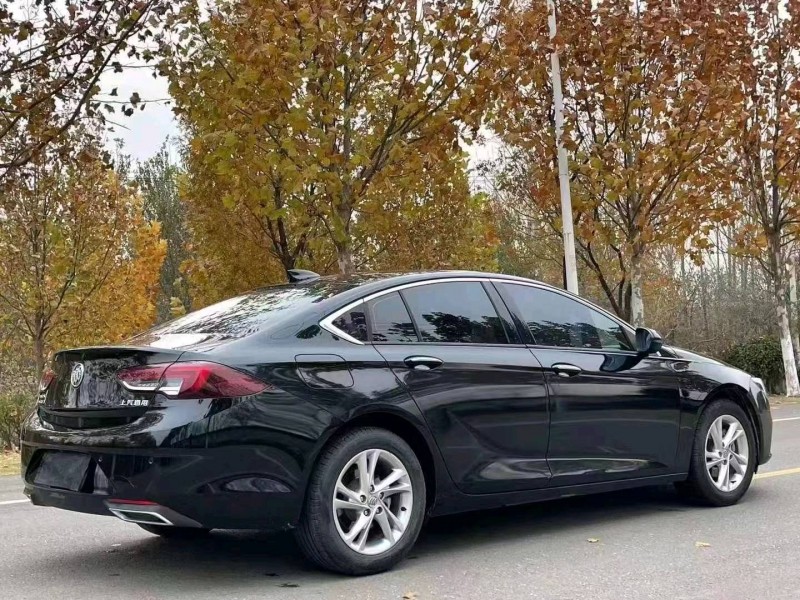 东营21年别克君威5