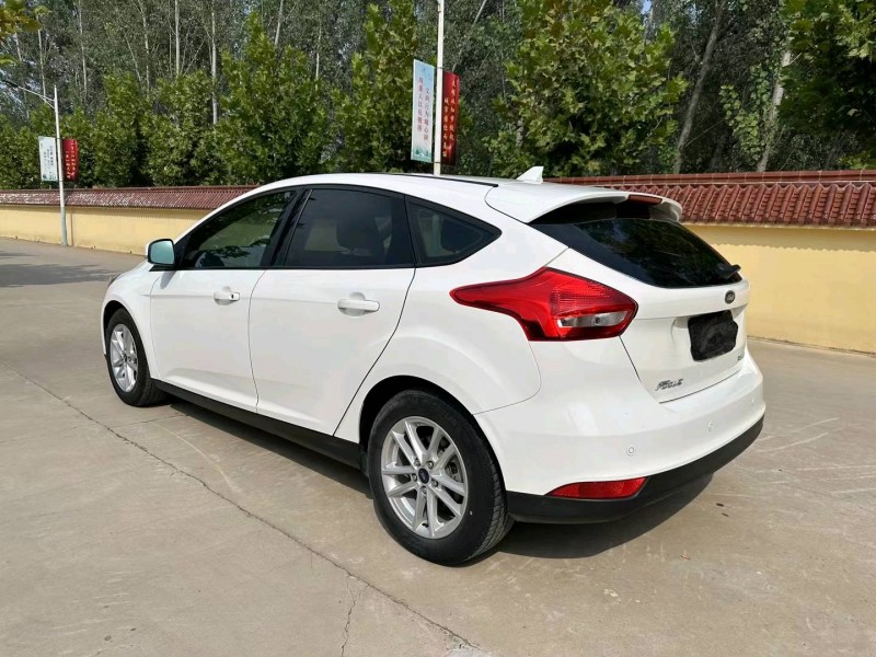 廊坊18年福特福克斯8