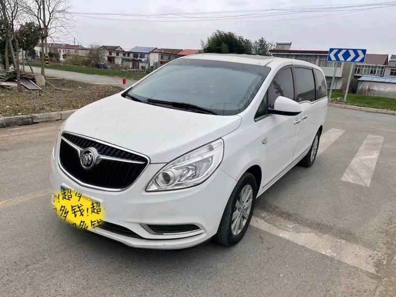 徐州19年别克GL82