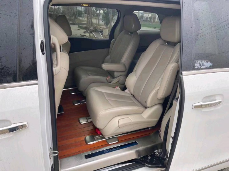 徐州19年别克GL85