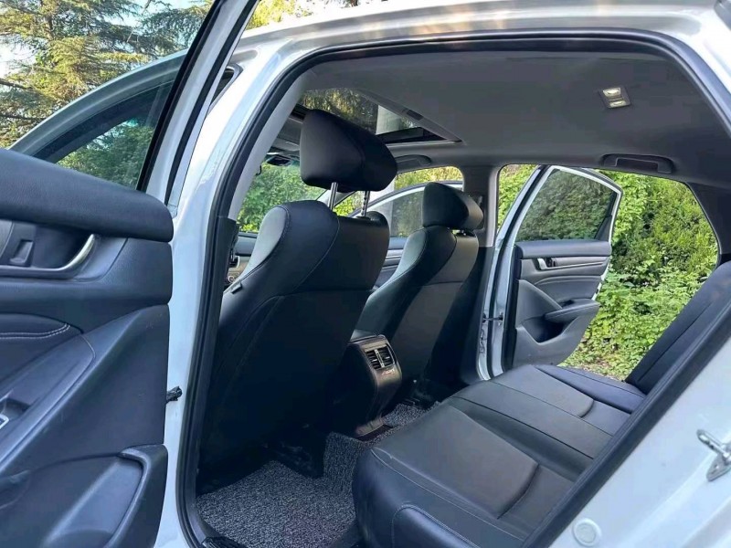 徐州18年本田雅阁4