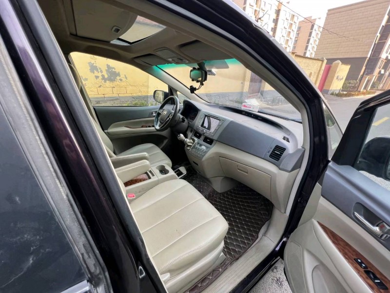 淄博16年比亚迪M68