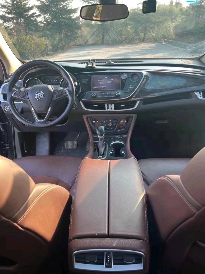 青岛16年别克昂科威4