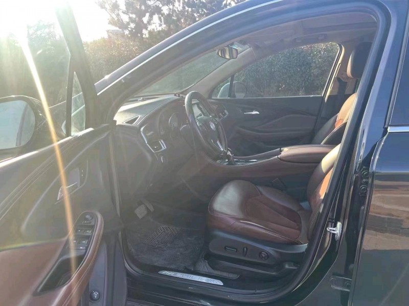 青岛16年别克昂科威5