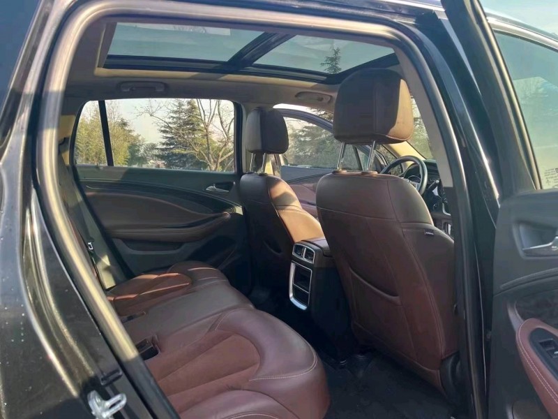 青岛16年别克昂科威6