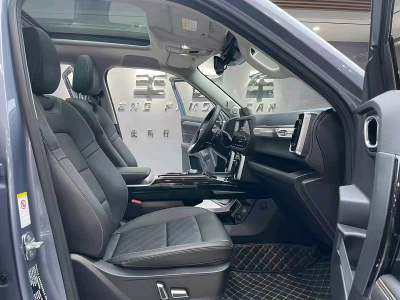 成都22年哈弗大狗7