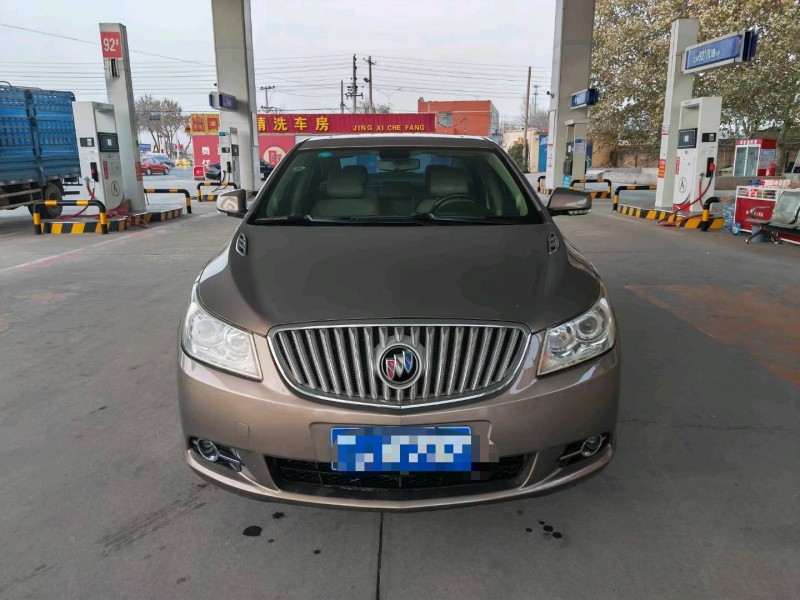 保定13年别克君越1