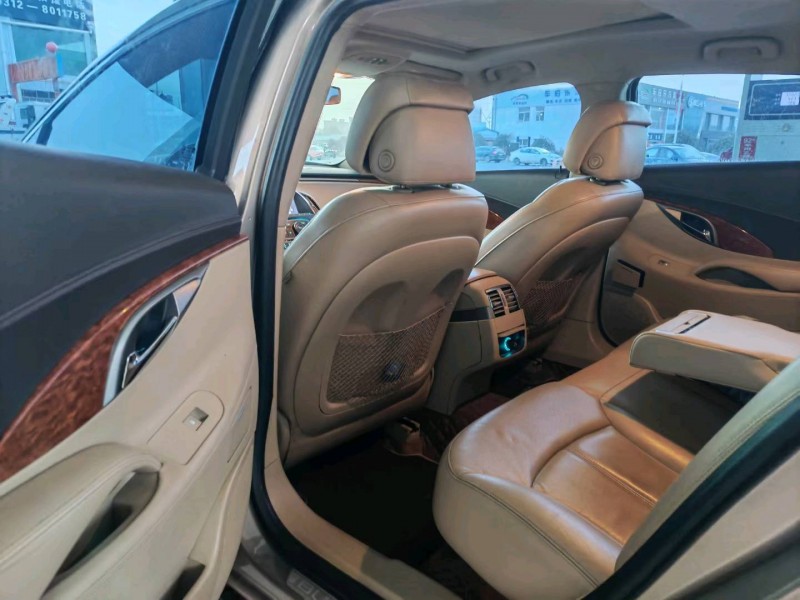 保定13年别克君越5