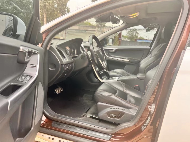 保定15年沃尔沃XC602