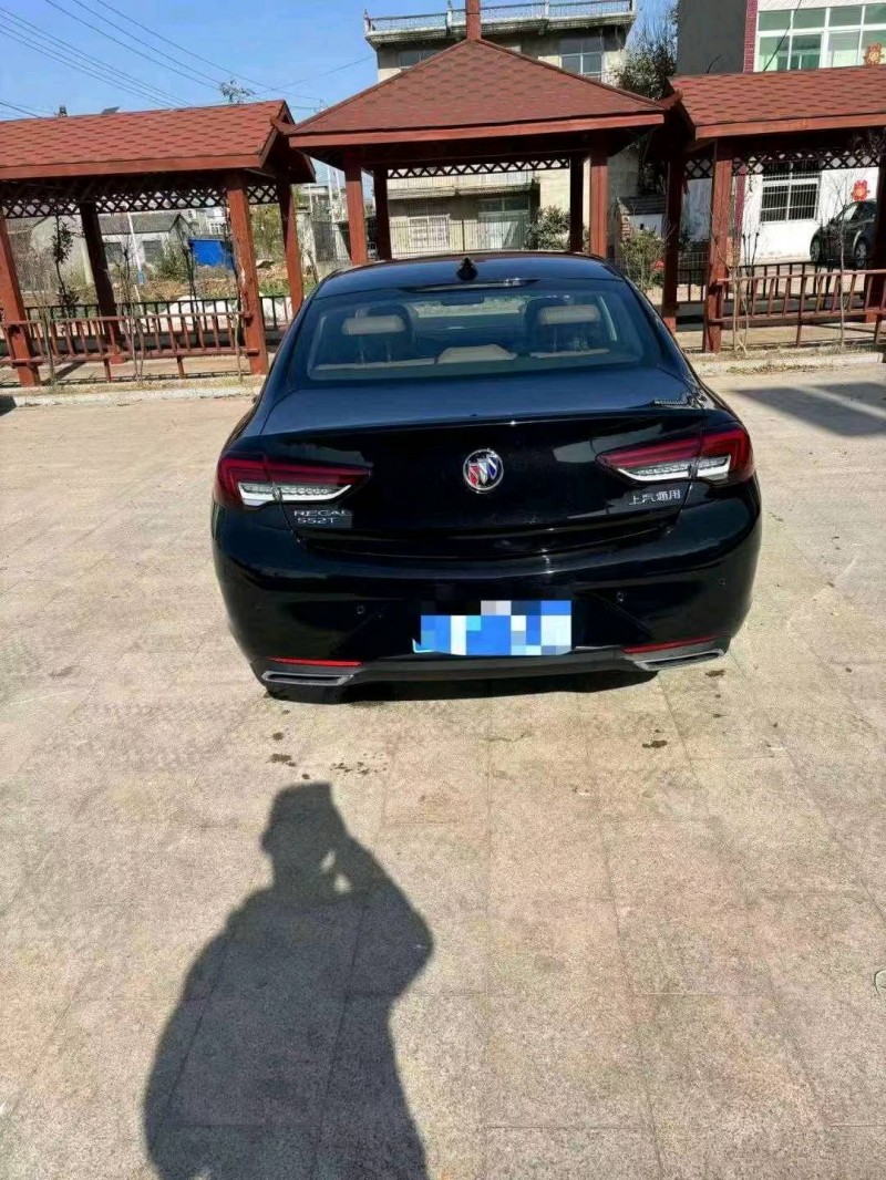 马鞍山23年别克君威7