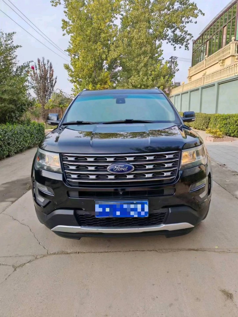 保定16年福特探险者1