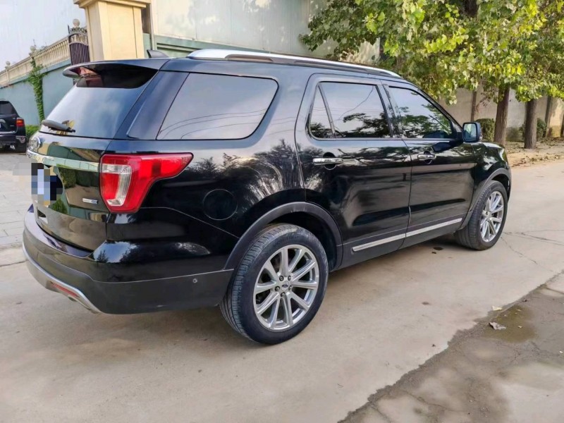 保定16年福特探险者7