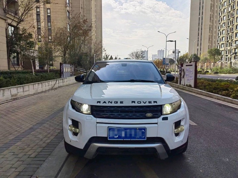 苏州14年路虎极光1