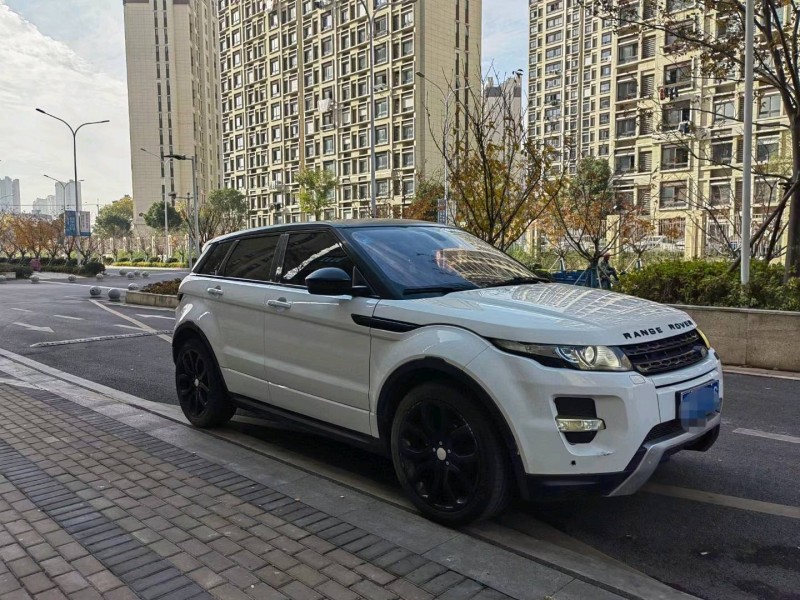 苏州14年路虎极光2