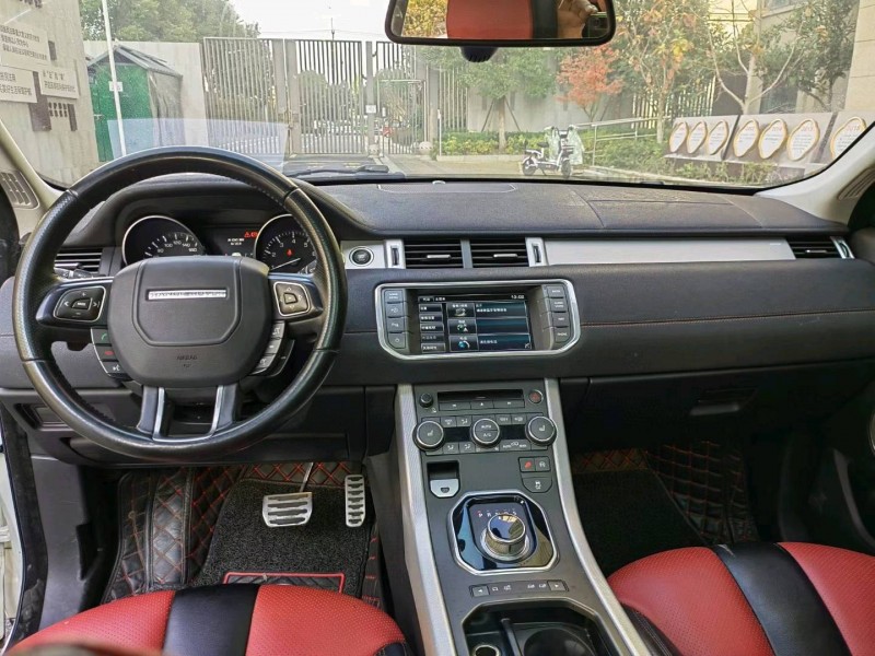 苏州14年路虎极光6