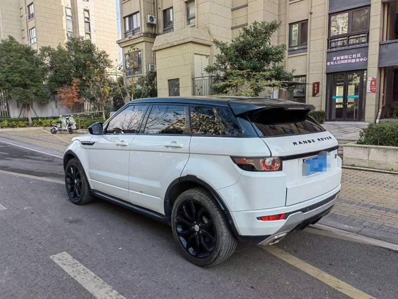 苏州14年路虎极光7