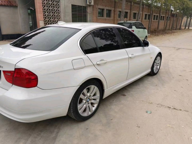 保定11年宝马3系4