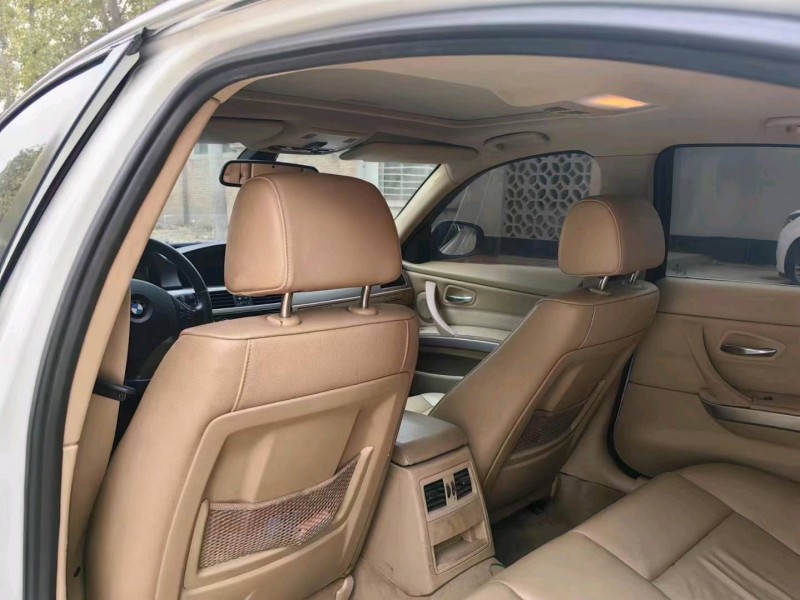 保定11年宝马3系7