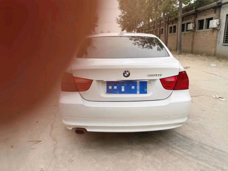 保定11年宝马3系9