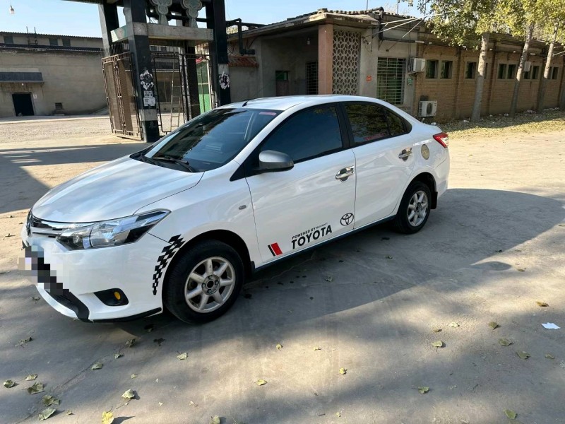 保定16年丰田威驰2