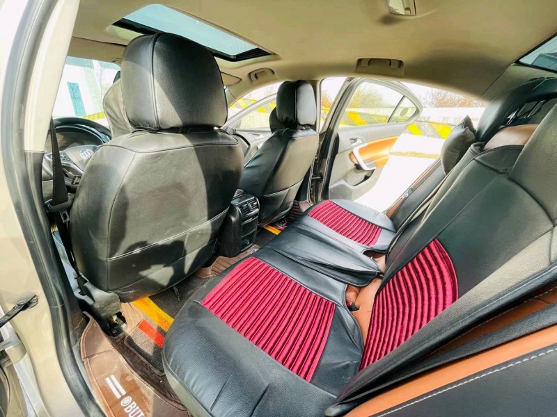 徐州15年别克君威4