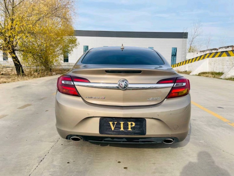 徐州15年别克君威9