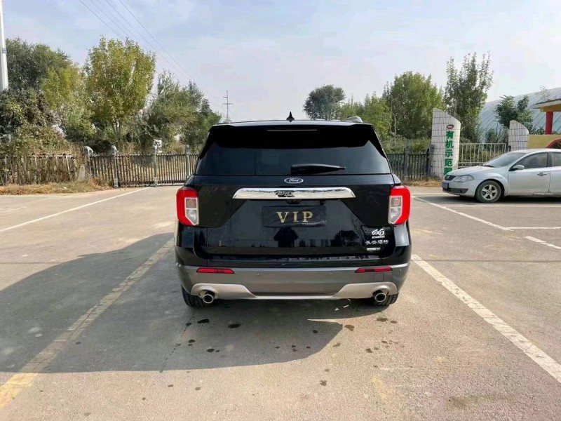 东营21年福特探险者3