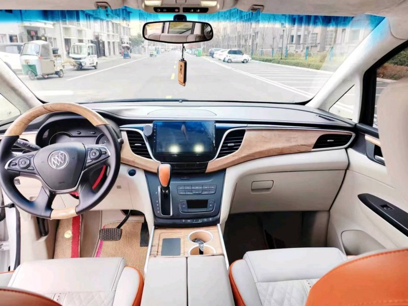 徐州19年别克GL85