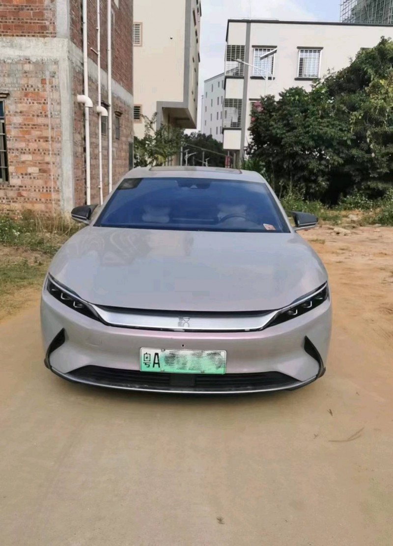 汕头22年比亚迪汉1