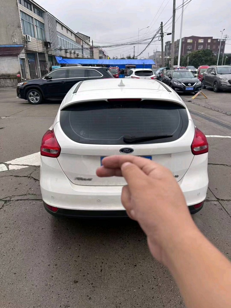 苏州16年福特福克斯2