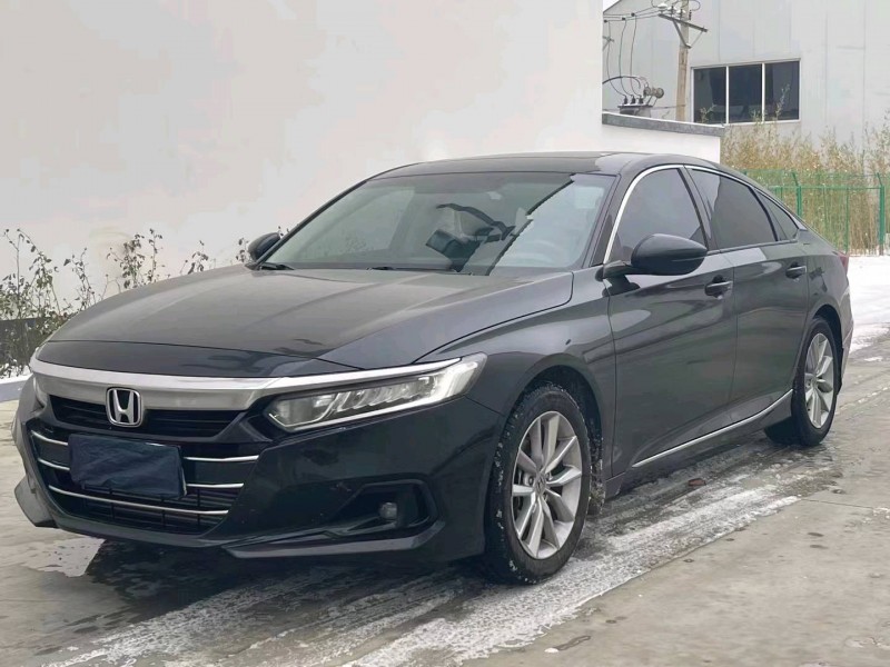 邯郸22年本田雅阁2