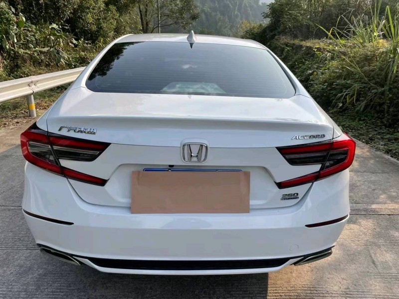 枣庄22年本田雅阁2